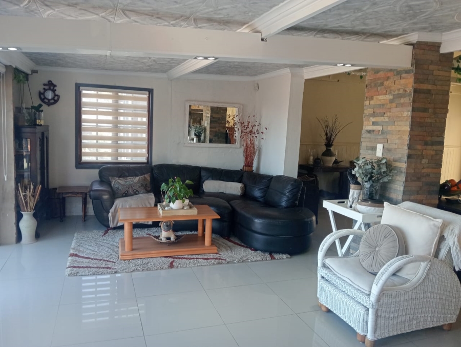 3 Bedroom Property for Sale in Wavecrest Eastern Cape